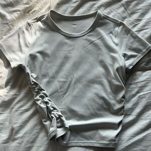 Lululemon tee with ruching